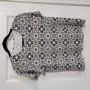 Croft & Barrow mosaic print tee Size: Petite L